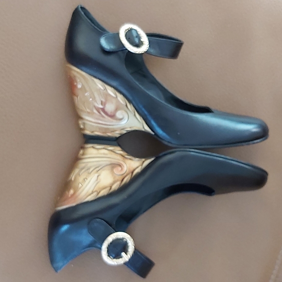 Ramon Tenza gold wedge heels - Picture 11 of 13